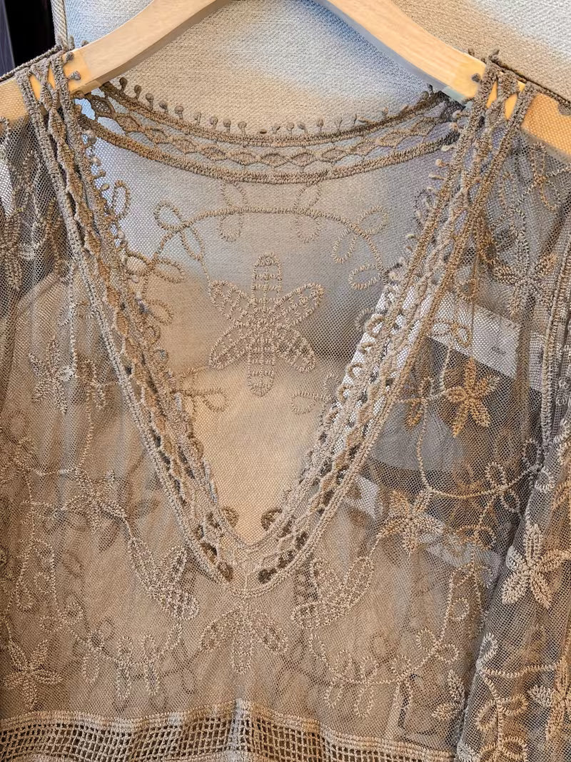 Summer Women'S V-Neck Pullover with Mesh Patchwork, Embroidered Hollow Half-Sleeve Top, Casual Lightweight Loose Shirt for Vacation Outings